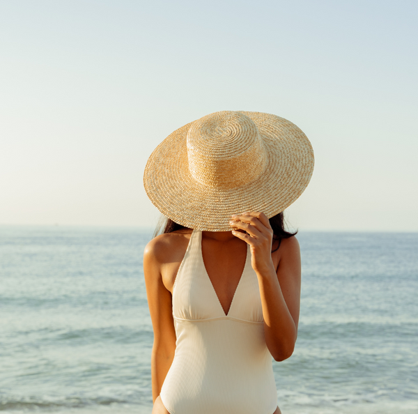 7 Easy Ways to Calm Sun-Irritated Skin
